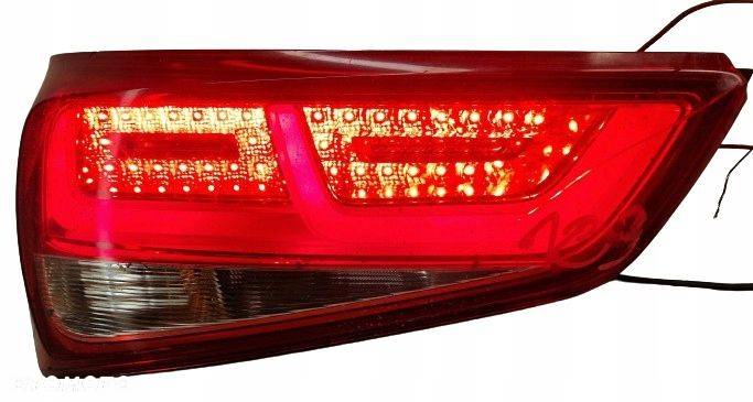 Audi A1 8X Led lampa tylna tył lewa uszkodzona - 1