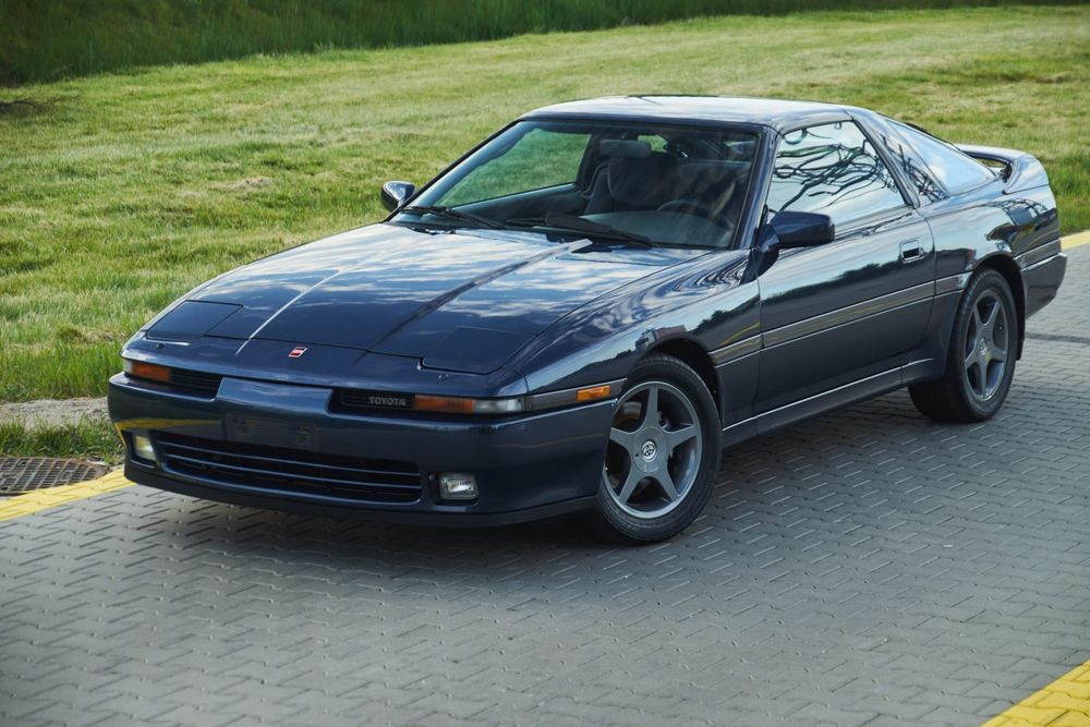 Toyota Supra III 3.0 Turbo 1990
