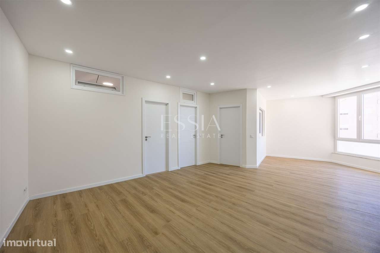 T1+1 Remodelado com Conforto e Localização Central em Vila do Conde-13