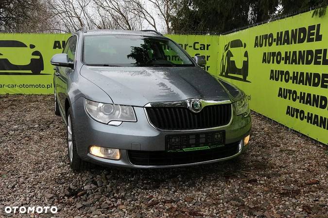 Skoda Superb 2.0 TDI DSG Elegance - 11