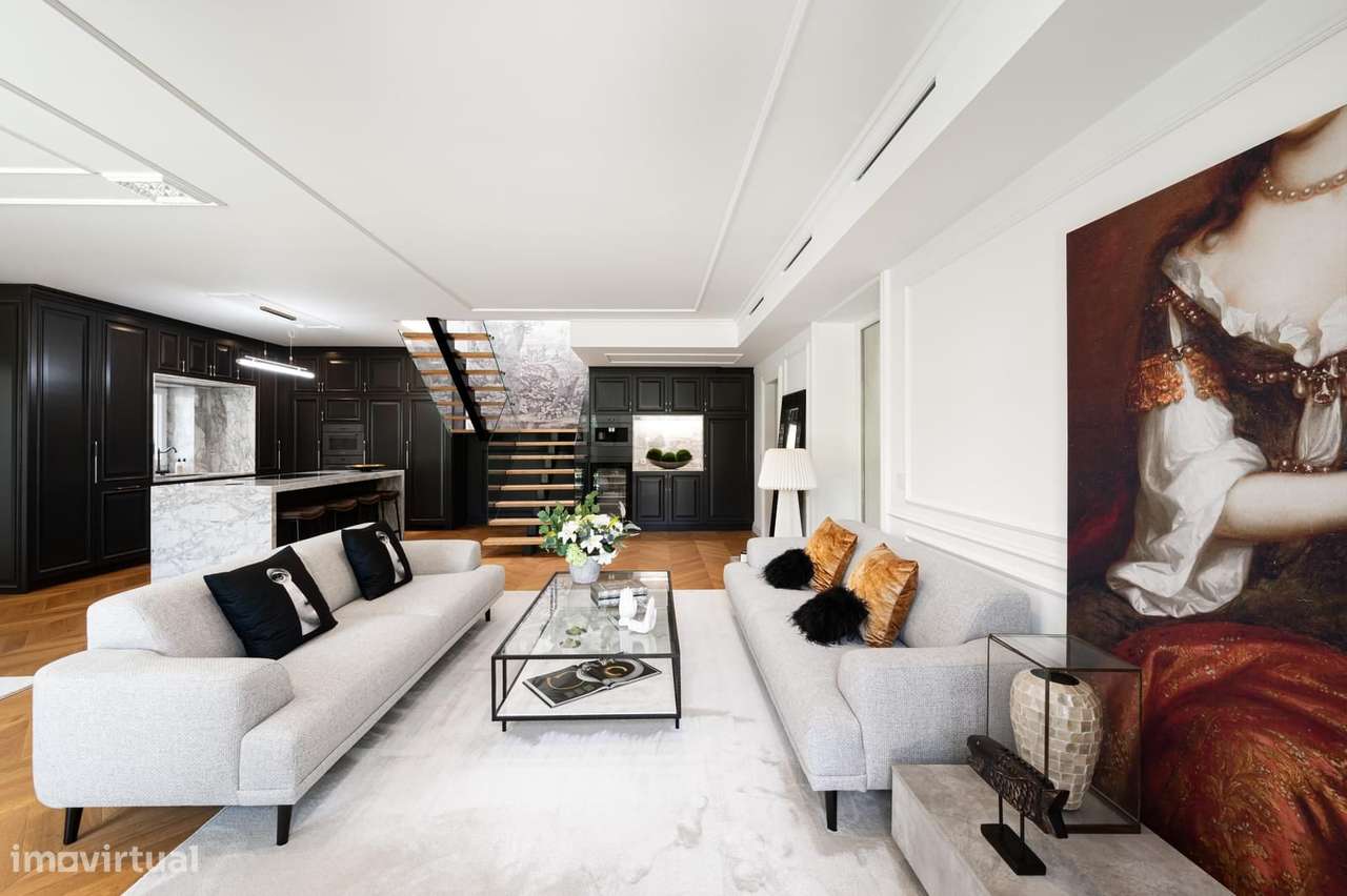 Moradia T3 + 1 com piscina, Centro Cascais, Cascais - Grande imagem: 2/31