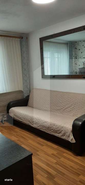 Apartament 3 camere, 50 mp | Inchiriat 300 €/luna | Investitie sigur - Imagine principală: 2/9