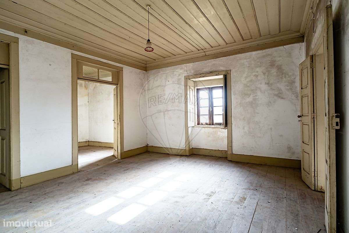 Moradia T4 para venda-7