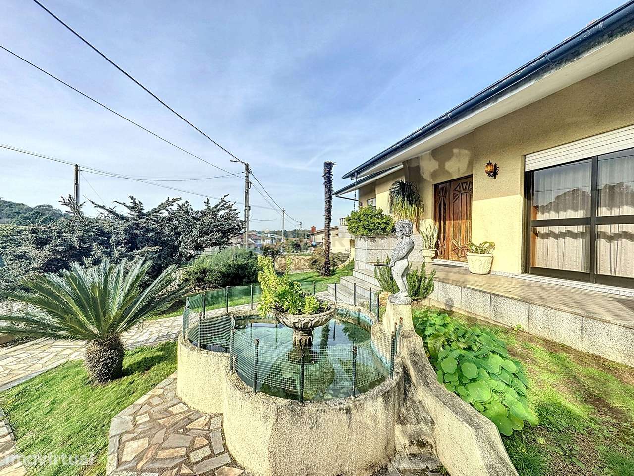 Moradia com cinco quartos, ainda com projeto para casa contemporânea, - Grande imagem: 4/60