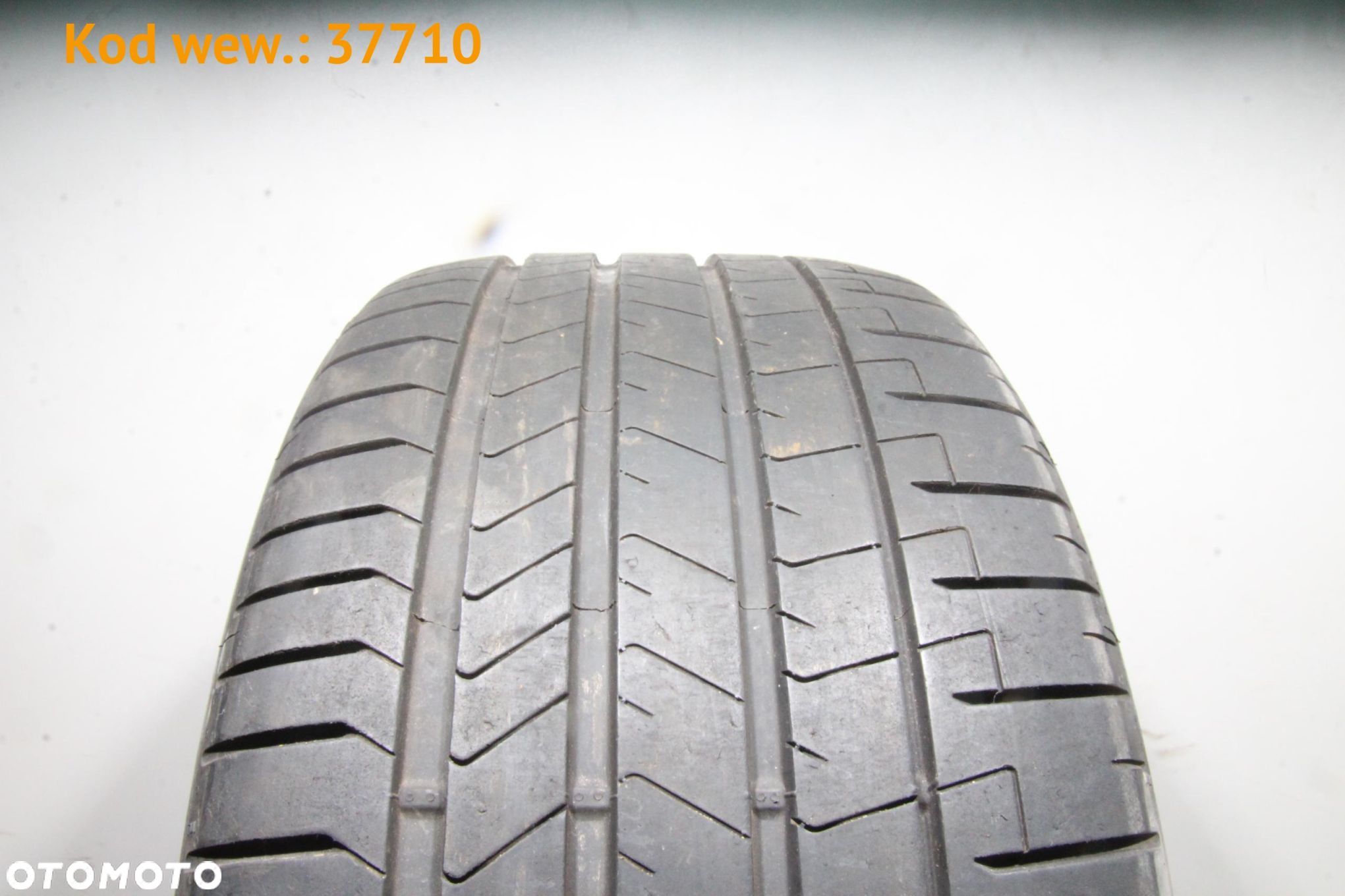 Pirelli P Zero - 295/35 R21 - 1