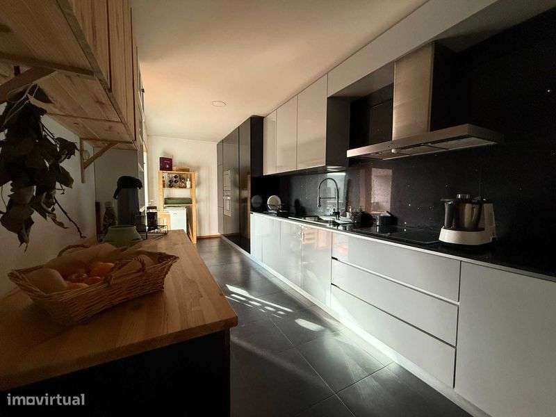 Apartamento T3 - garagem 2 carros (Contacto Particular) - Grande imagem: 4/12