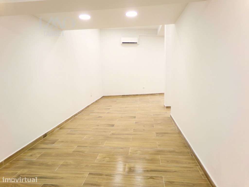 Loja com Rendimento - Areeiro - Rentabilidade de 8.5%-6