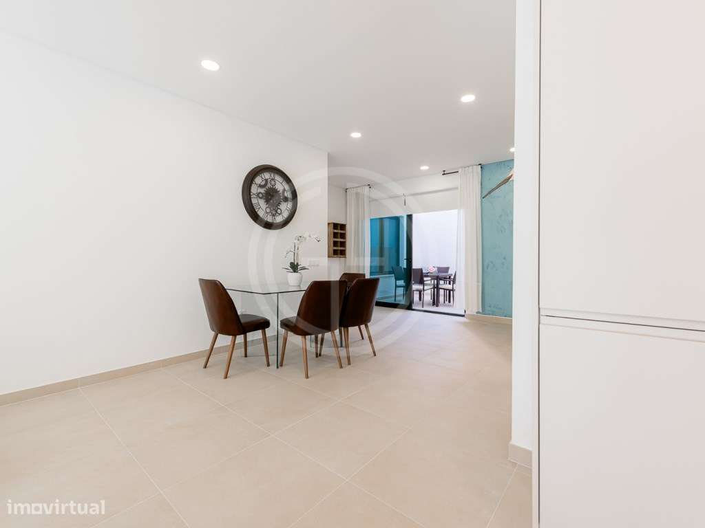 Apartamento T2 na Baixa de Faro-16