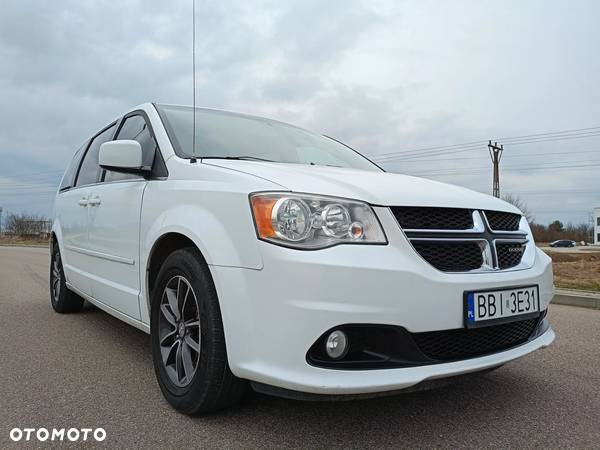 Dodge Grand Caravan - 23