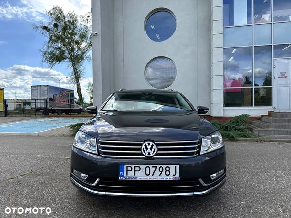 Volkswagen Passat Variant 2.0 TDI DPF Highline - 6