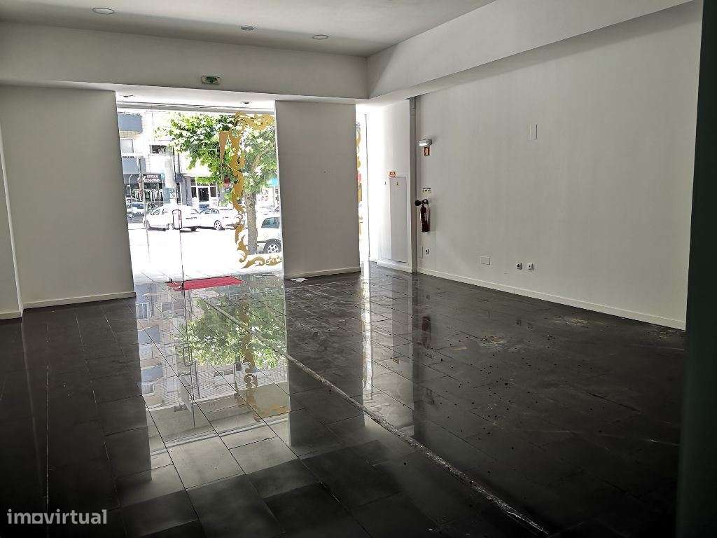 Loja, para arrendamento, São João da Madeira - S. João da Madeira - Grande imagem: 3/9