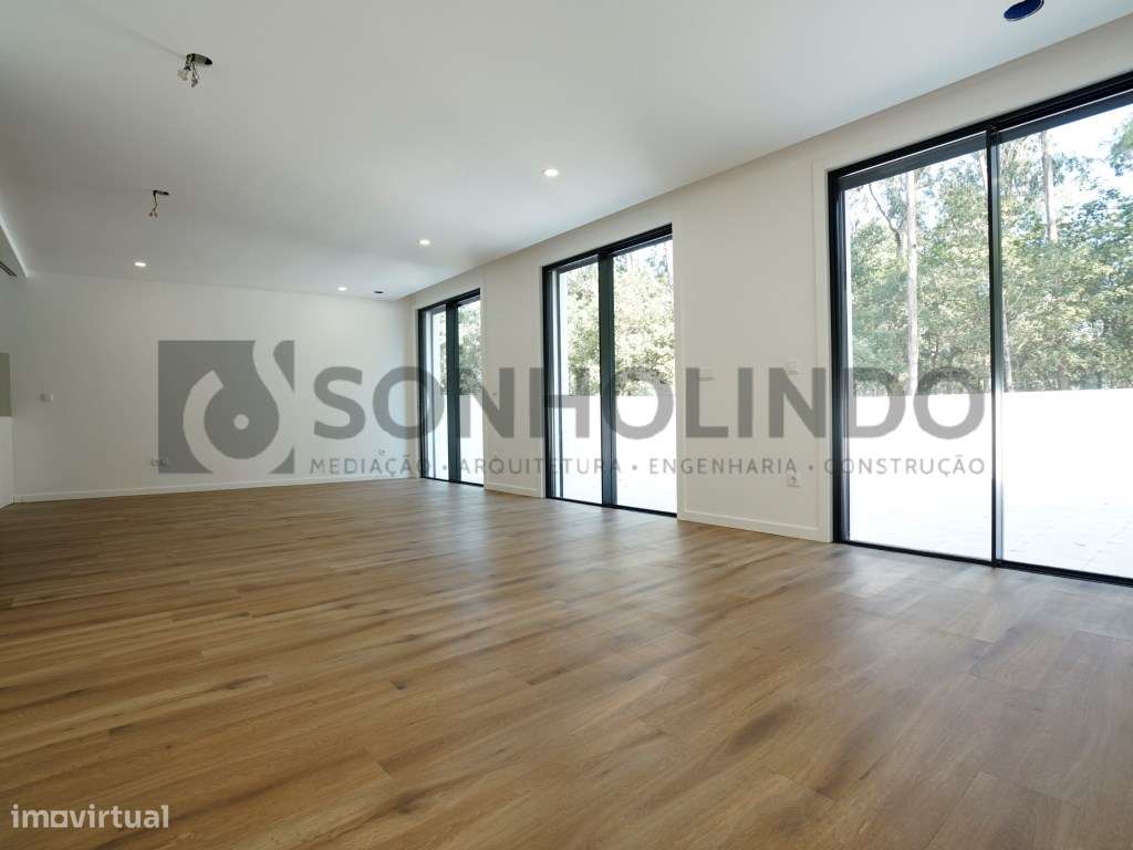 Apartamento T4 + escritório com luz direta, terraço com 153,10m2 e ...-3