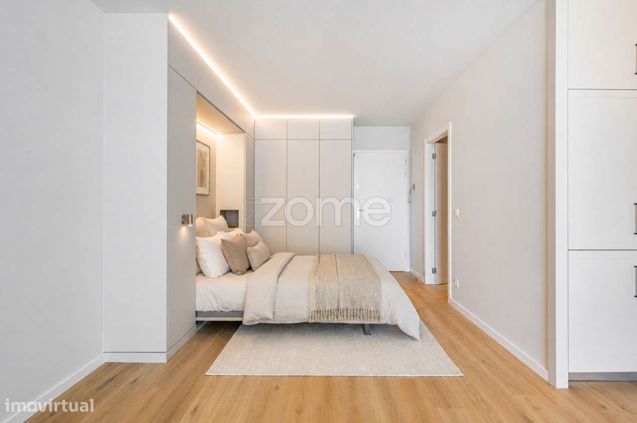 Apartamento T0 Com Varanda Em Vila Nova De Gaia