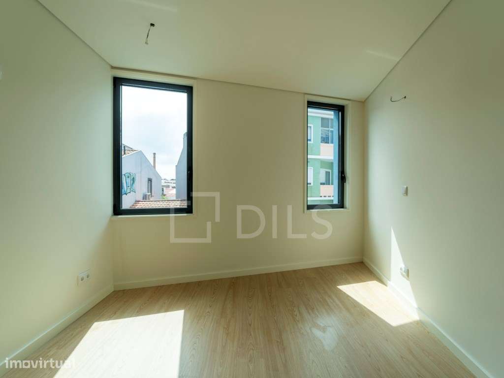 Apartamento T2 duplex com varanda no centro do Porto - Grande imagem: 5/80