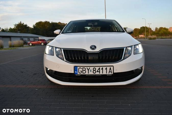 Skoda Octavia 2.0 TDI Ambition DSG - 8