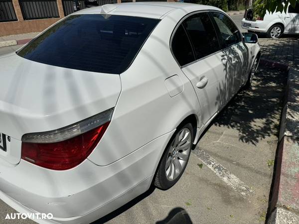 BMW Seria 5 520d Touring Aut. Edition Fleet - 5