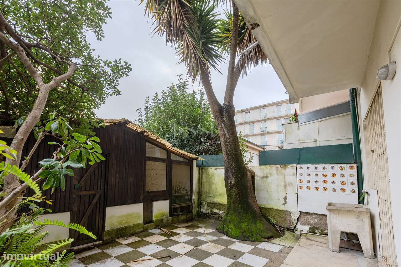 Prédio com 4 apartamentos junto Avenida Boavista | Prédio Lordelo Ouro-1