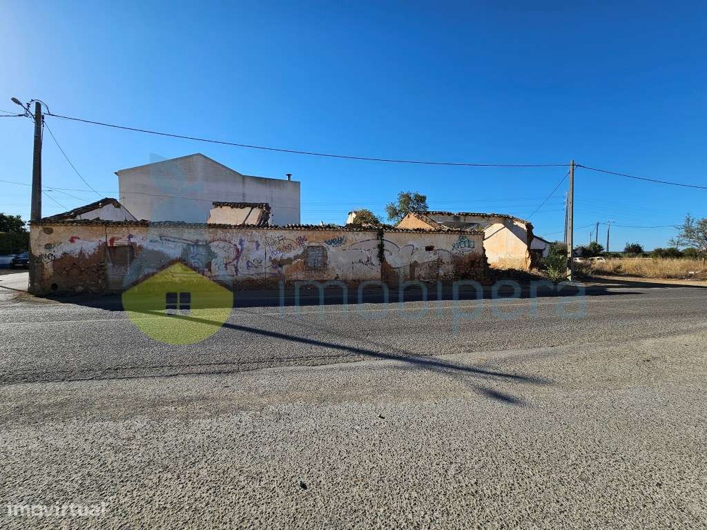 Moradia em ruínas, armazém, e respectivo terreno, em Alcantarilha G... - Grande imagem: 5/15