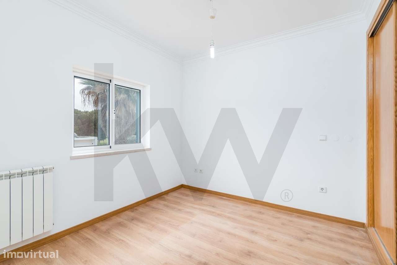 Oportunidade de investimento em Moradia Golfe Montado - T3-12