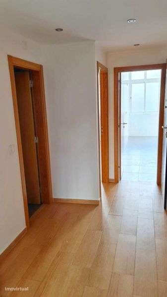 T2, central, Oliveira do Hospital - Grande imagem: 4/12