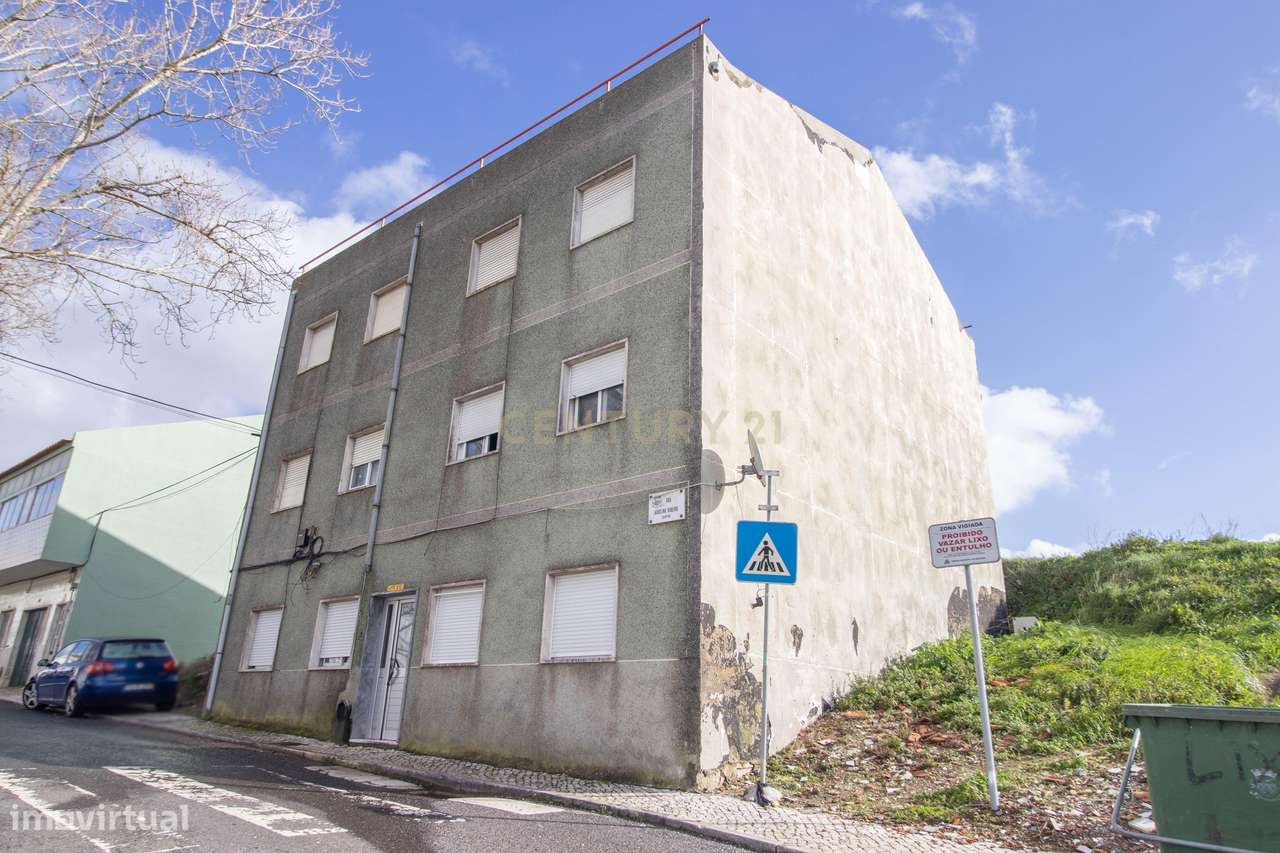 Prédio com Rentabilidade na Brandoa - Amadora - Grande imagem: 2/22