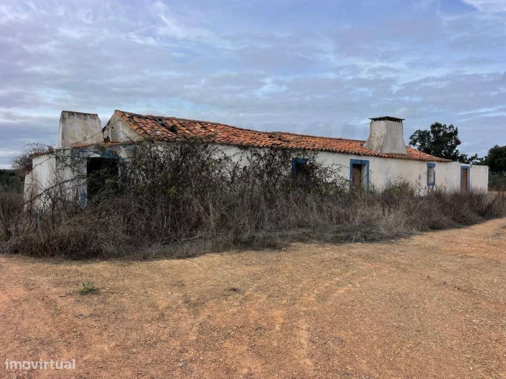 Monte Típico Alentejano para Reabilitar - Santiago do Cacém-1