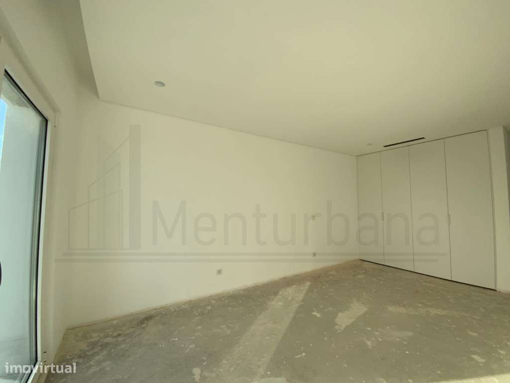 MORADIA T4 EM CONDOMÍNIO COM PISCINA - SÃO PEDRO DO ESTORIL - ESTORIL-26