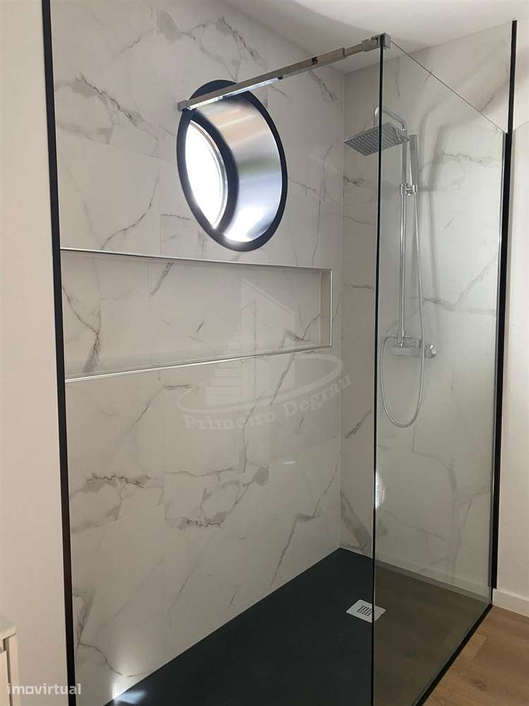 Moradia de gaveto em Santa Lucrécia-28