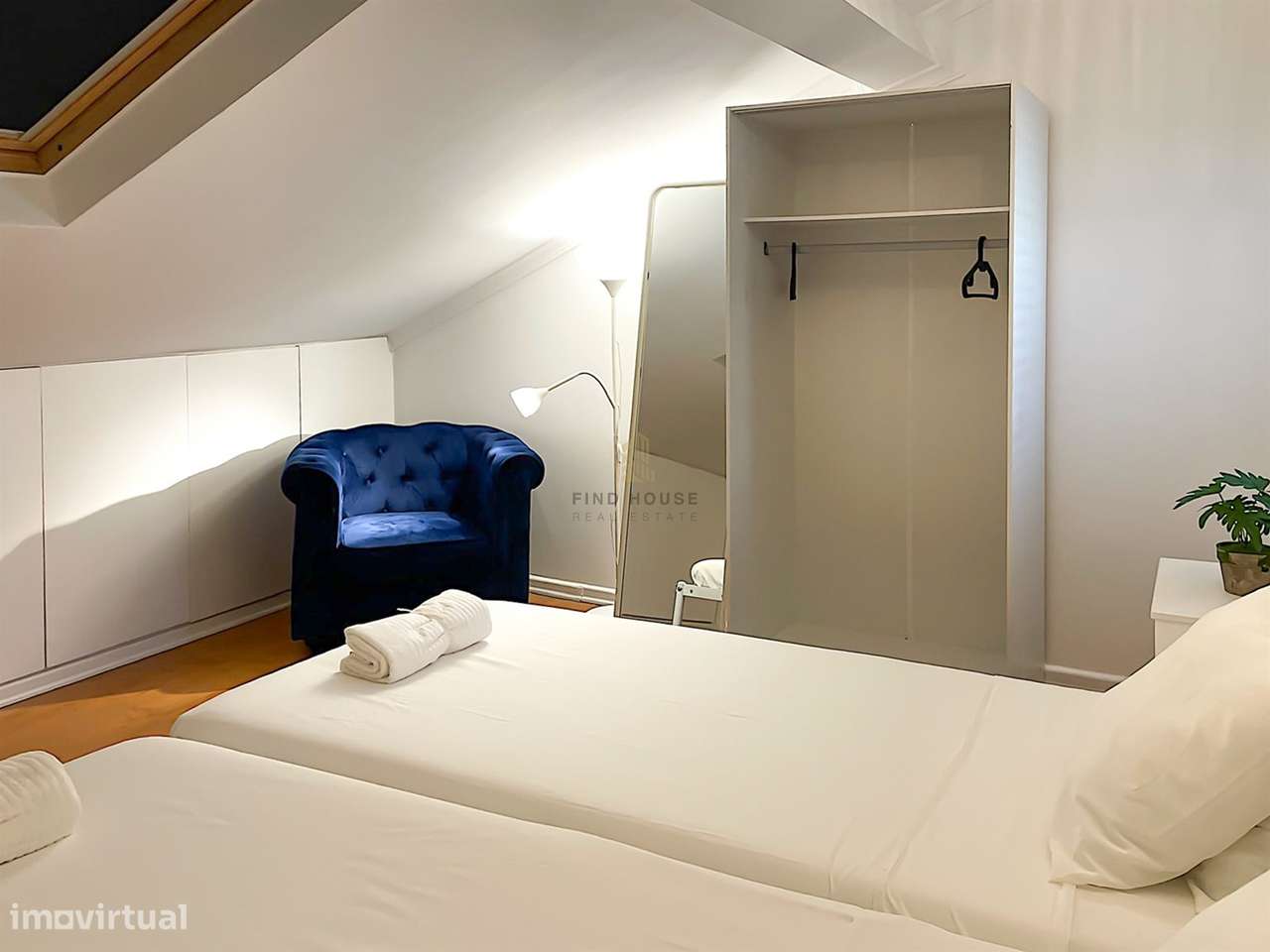 Apartamento T3 Duplex totalmente remodelado na zona histórica da Ajuda-16