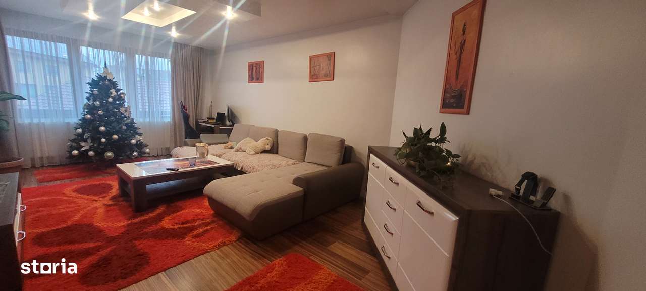Apartament 2 camere , 72 mp, zona Parc Sub Arini - Imagine principală: 3/10
