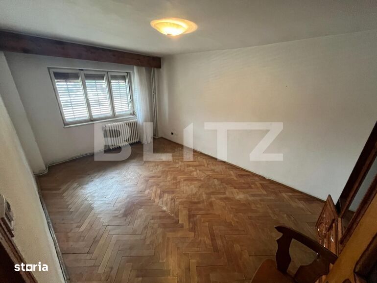 Apartament 3 camere, 72mp, balcon, zona Cetate