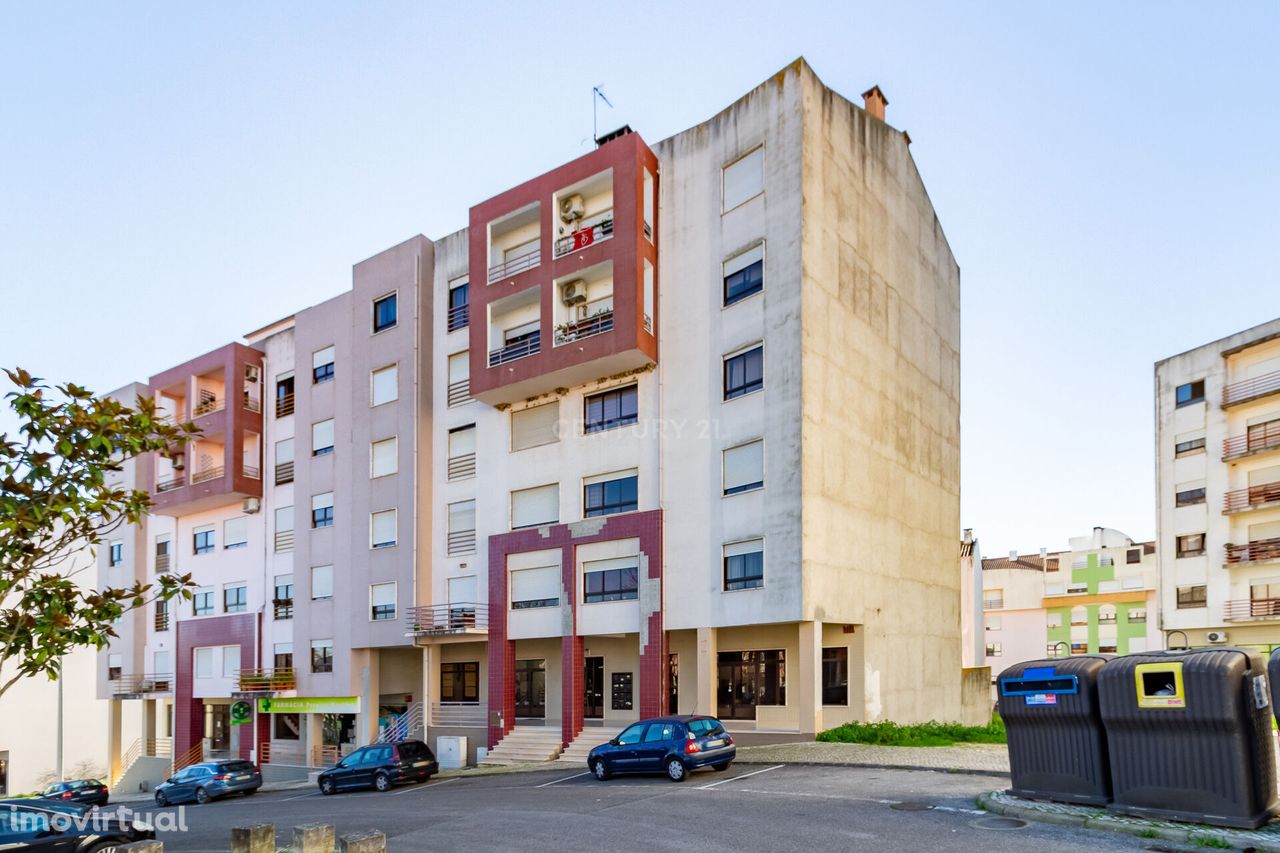 T3 em Torres Novas em prédio com elevador na Quinta da Silvâ