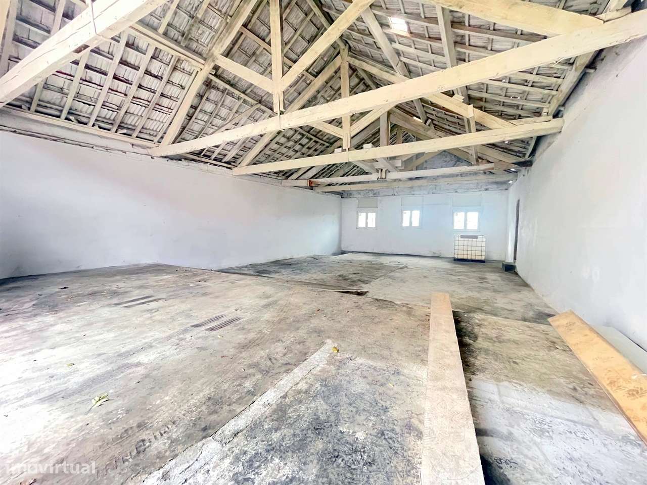 Armazém com 166m2 de área bruta, para arrendamento, em Avintes! - Grande imagem: 2/20
