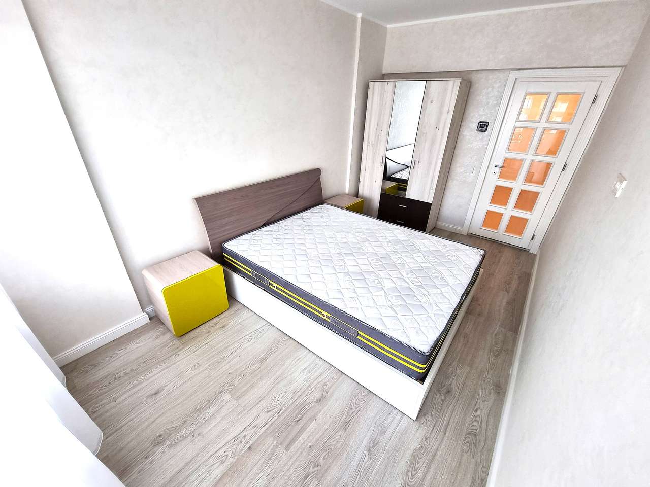 Apartamemt 2Cam OpenSpace Royal Town Etaj 1 48MP - Imagine principală: 5/8