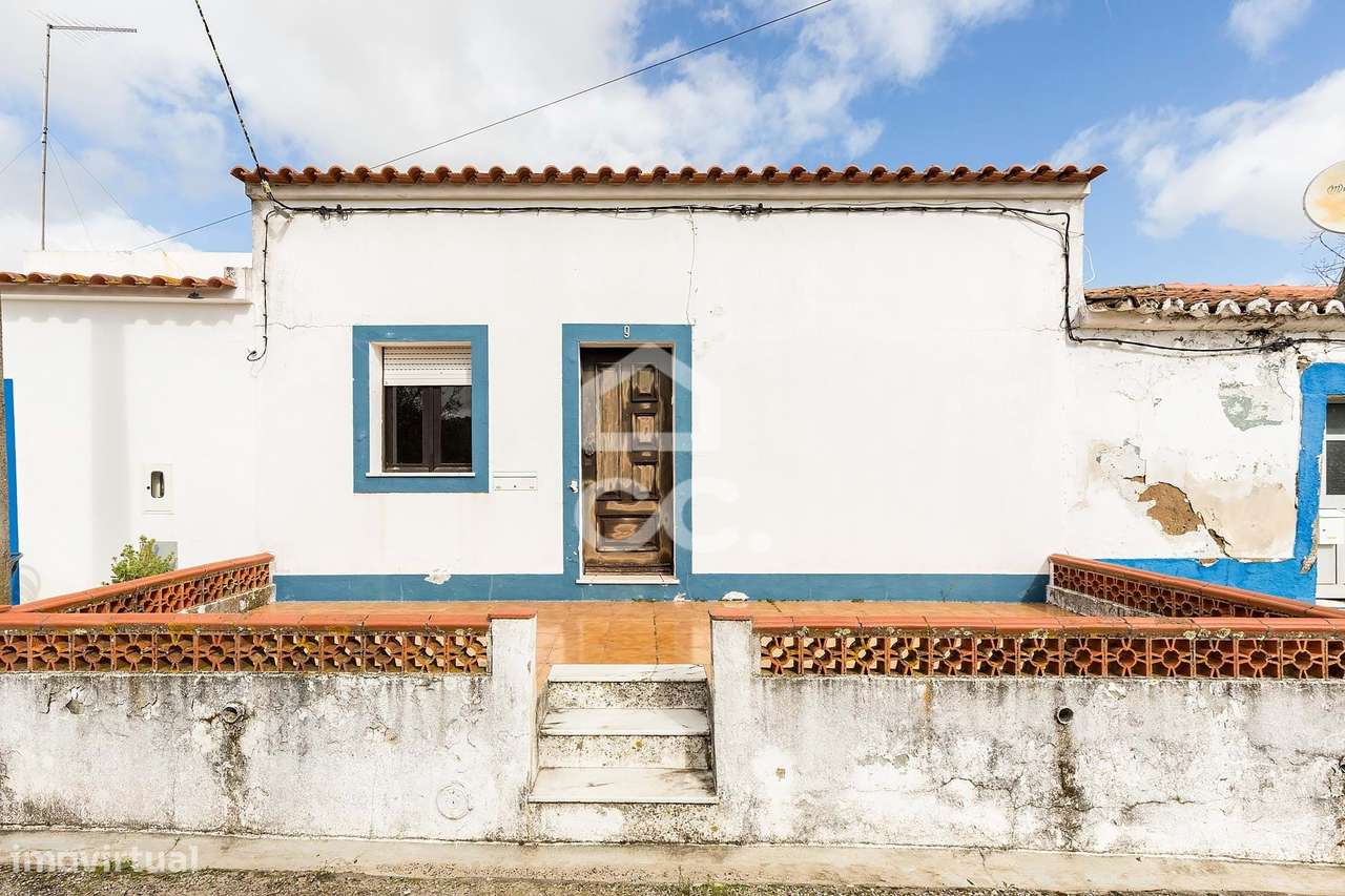 Moradia T2 de Rés do Chão c/ Terreno de 347 m² | S. Miguel de Machede, - Grande imagem: 2/42