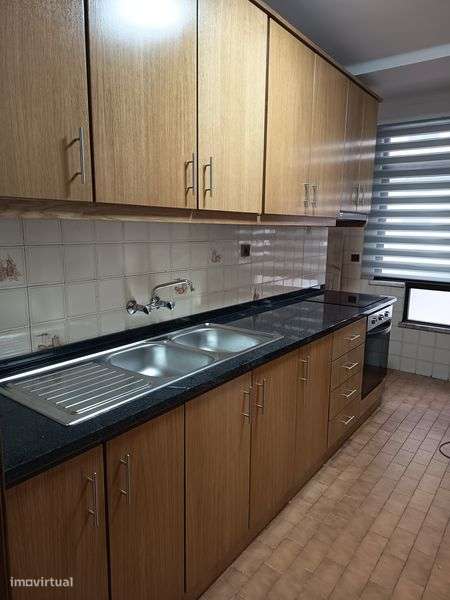 Alugo Apartamento T 3 na rua do Brasil - Grande imagem: 4/5