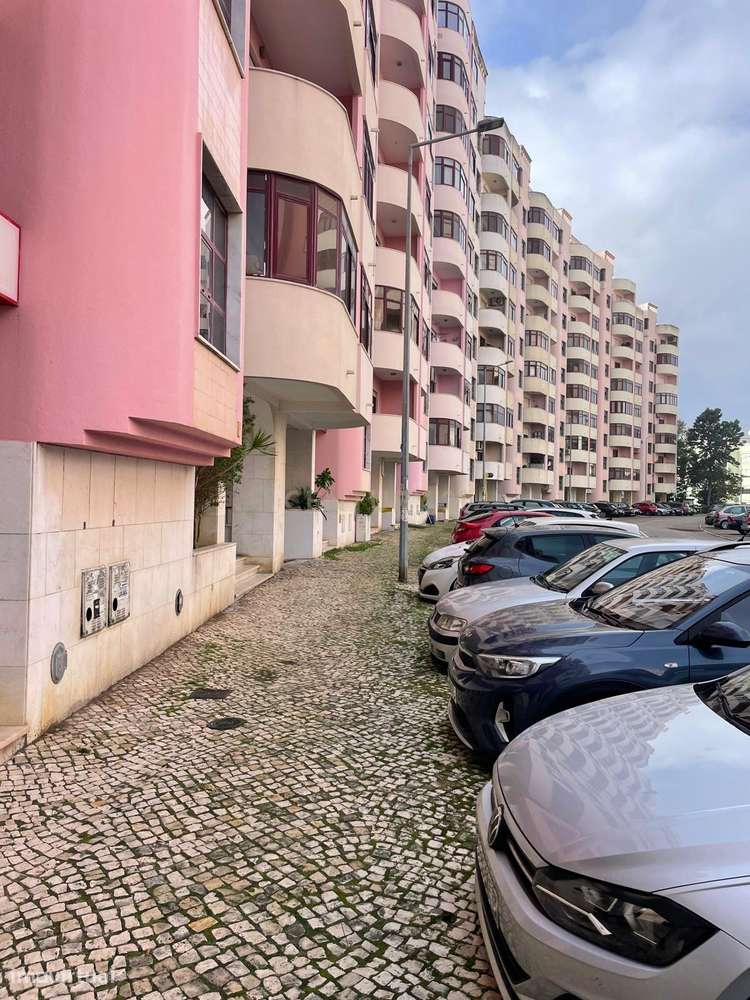 **Box na Rua Maria Carlota D´Oliveira para Venda!** - Grande imagem: 3/12