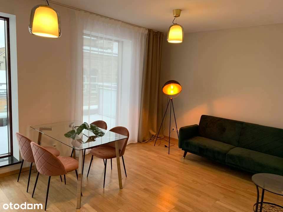 Przestronne 2-pokojowe mieszkanie z balkonem i garażem-7