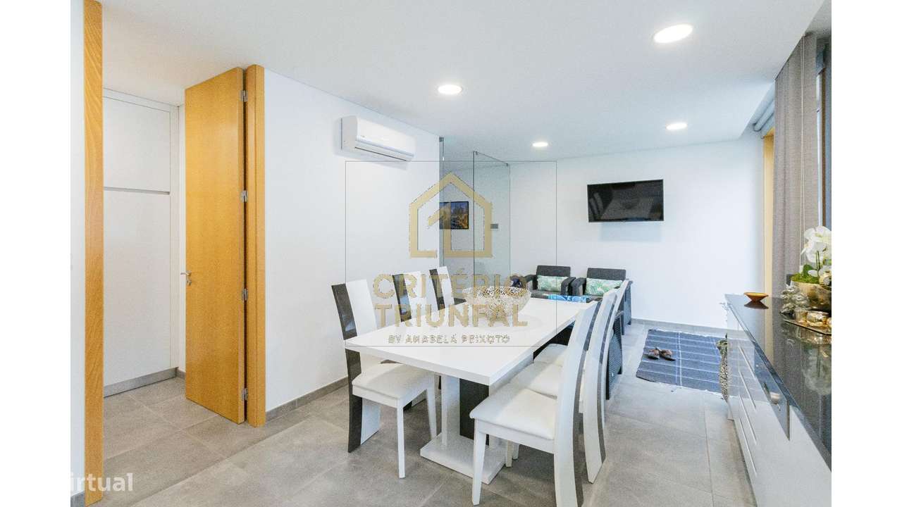 Moradia Geminada T3 em Penafiel-11