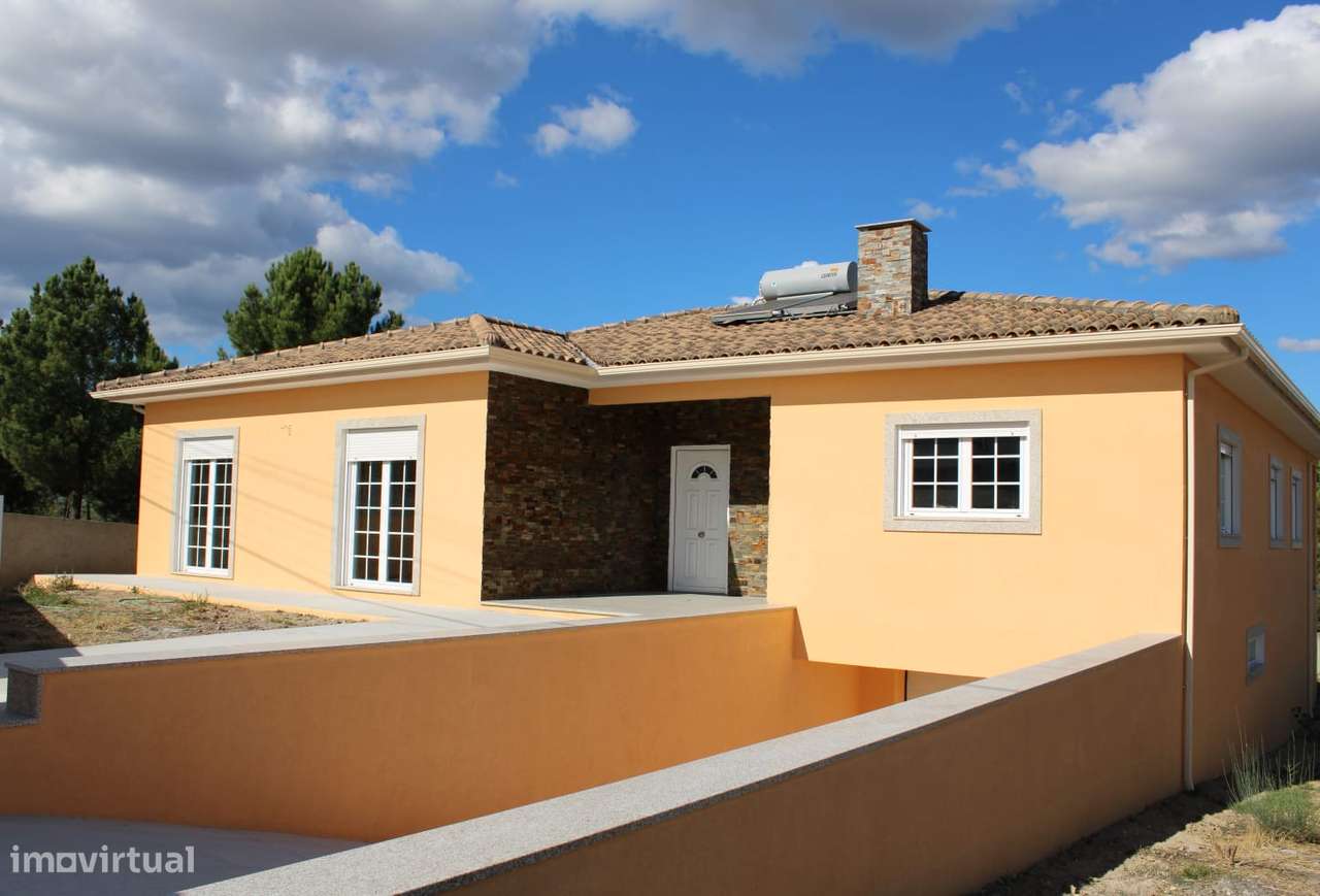 Moradia Térrea Nova e Moderna em Vila Verde - Grande imagem: 2/16