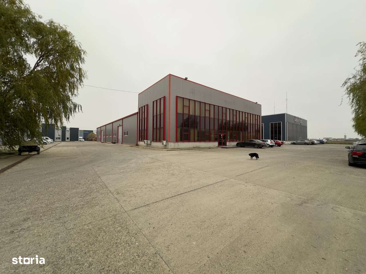 Spatii birouri, showroom, depozitare, 50-500mp, zona Metro - Imagine principală: 2/9