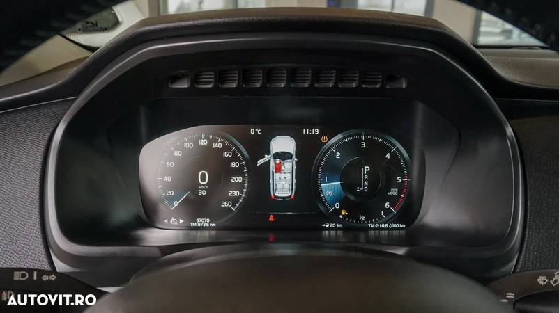 Volvo XC 90 B5 D AWD Geartronic Momentum - 21