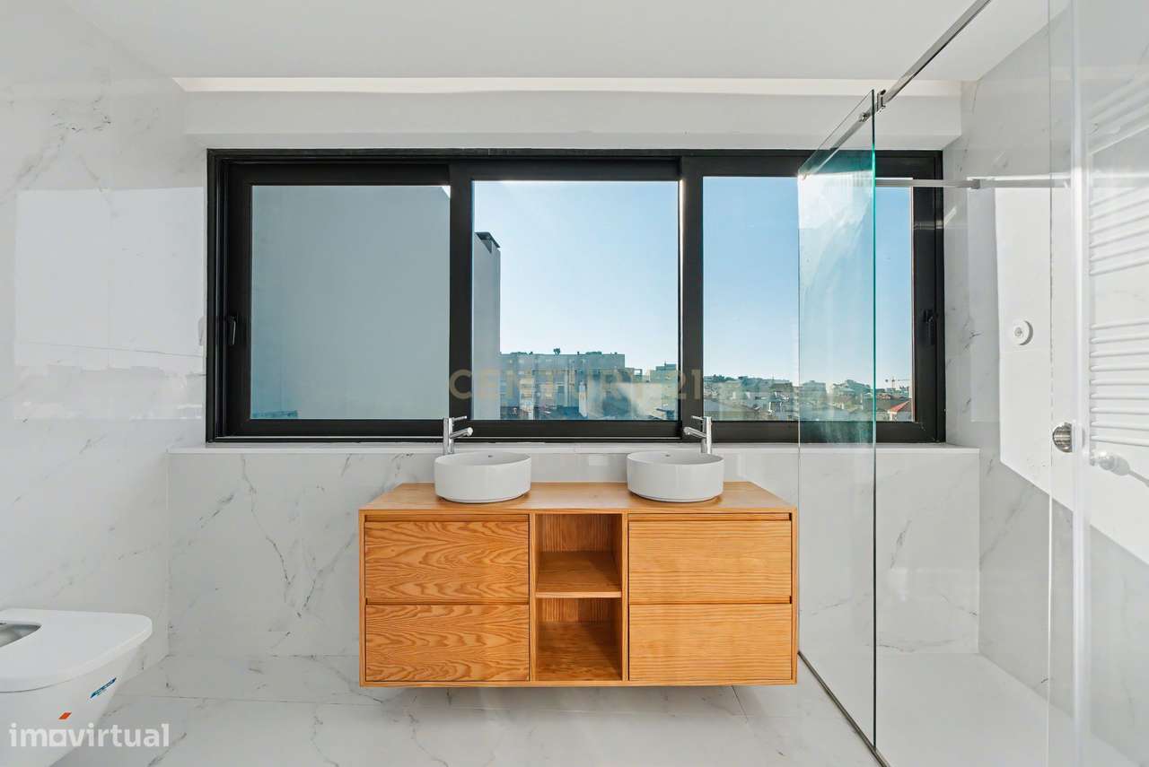 Luxuosa Moradia T4 em Matosinhos | elevador | 294,85m2-18