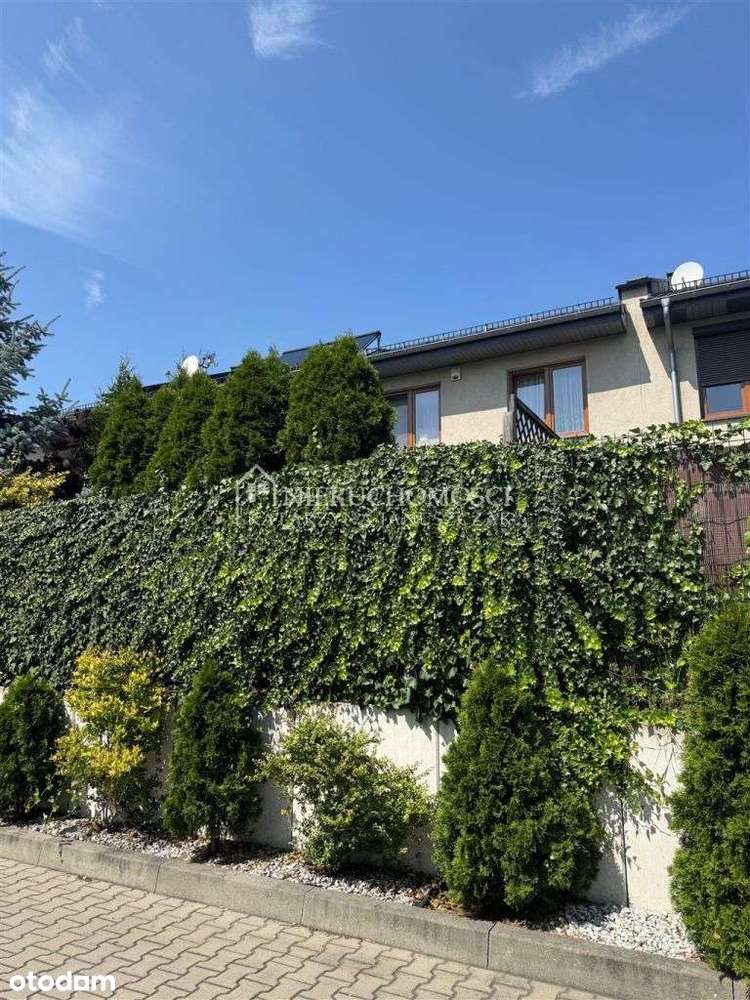 Szeregowiec W Zielonym Miejscu, Blisko A4-1