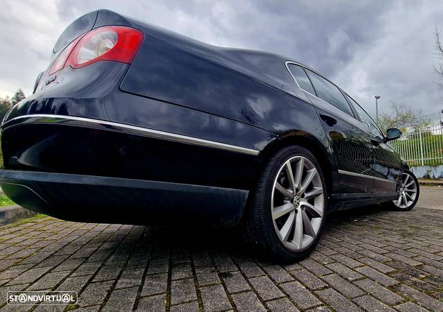 VW Passat 2.0 TDI Edition Highline DSG - 47