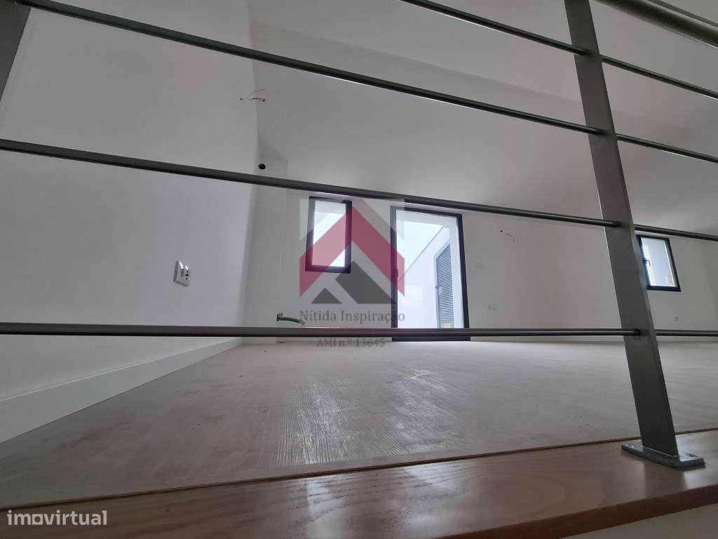 Apartamento T2 + Duplex Amplo + Terraço na Cobertura em Esgueira, A...-18