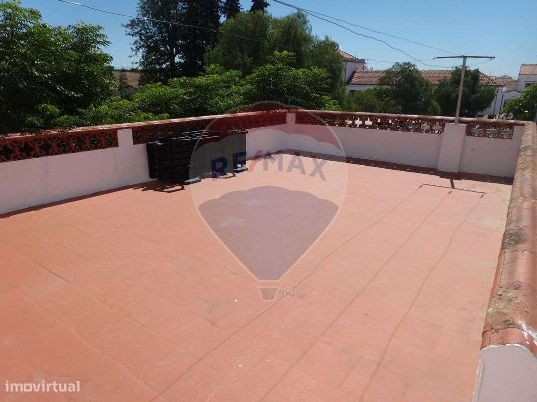 Moradia T10 para venda - Grande imagem: 1/32