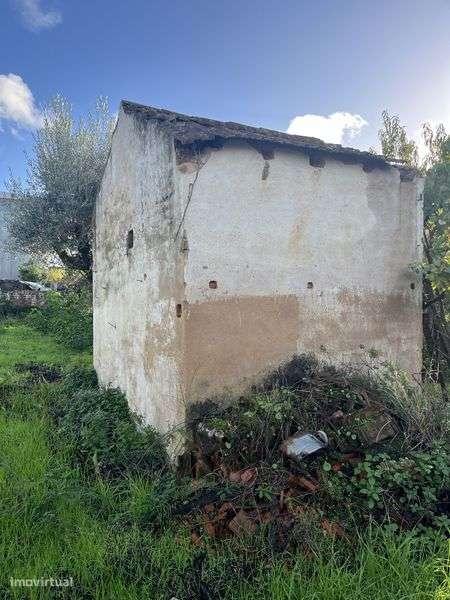 LOTE DE TERRENO URBANO tem  com 1800 m2 com 560 m2 de costrucão - Grande imagem: 5/8