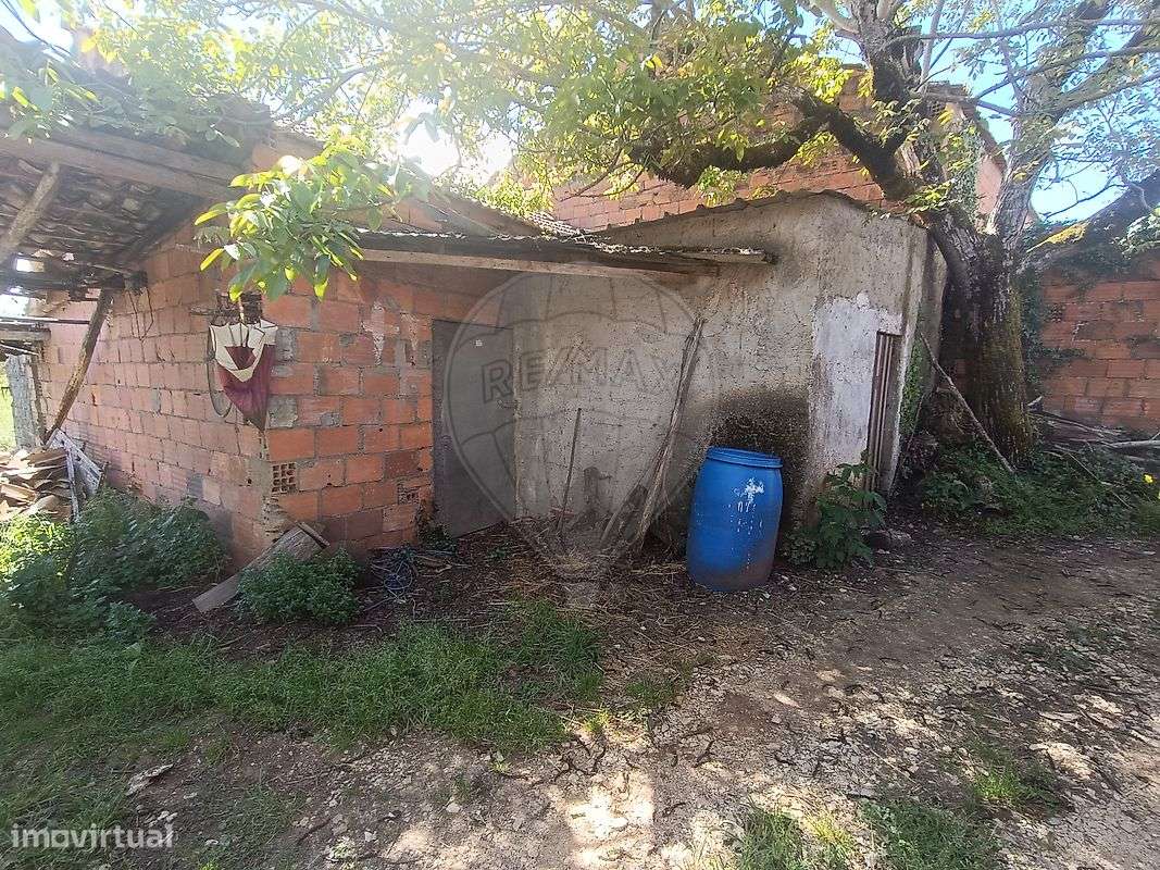 Moradia T2 para venda-22