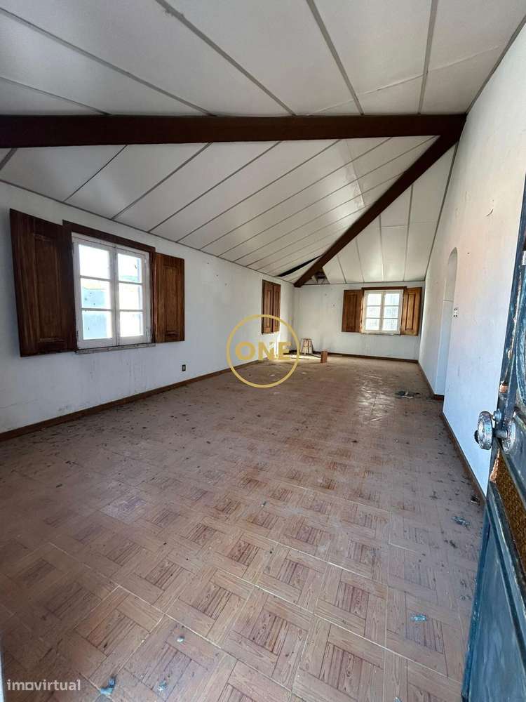 Excelente Moradia T5 em Salvaterra de Magos-30